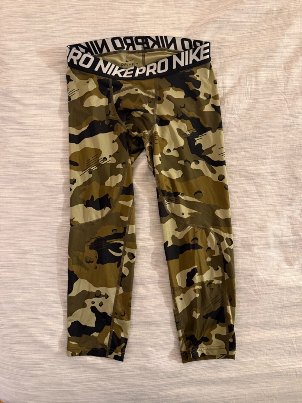 Nike Camo Compression Leggings Medium